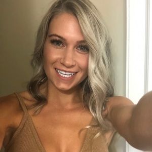 Meet your Posher, Nikole